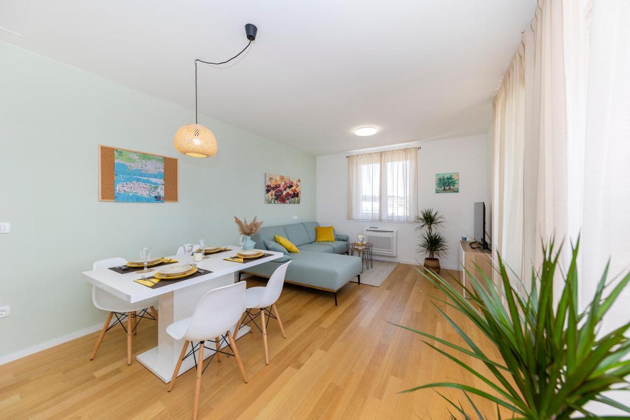 Deluxe Apartment Zara Екстериор снимка