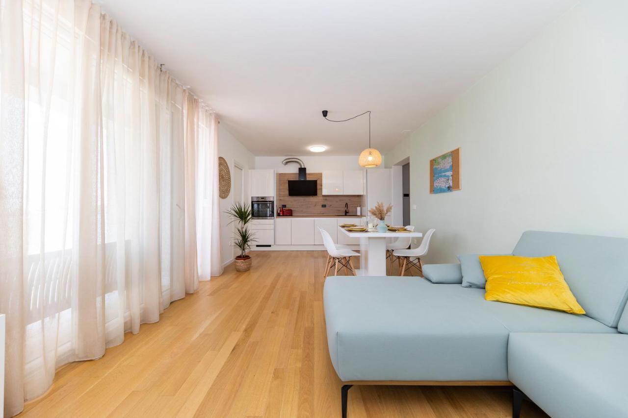 Deluxe Apartment Zara Екстериор снимка