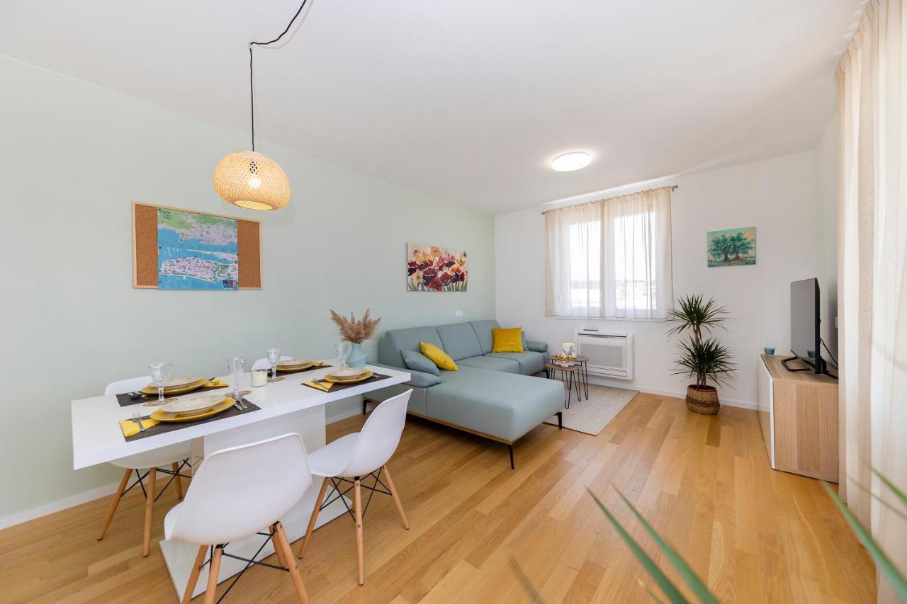 Deluxe Apartment Zara Екстериор снимка