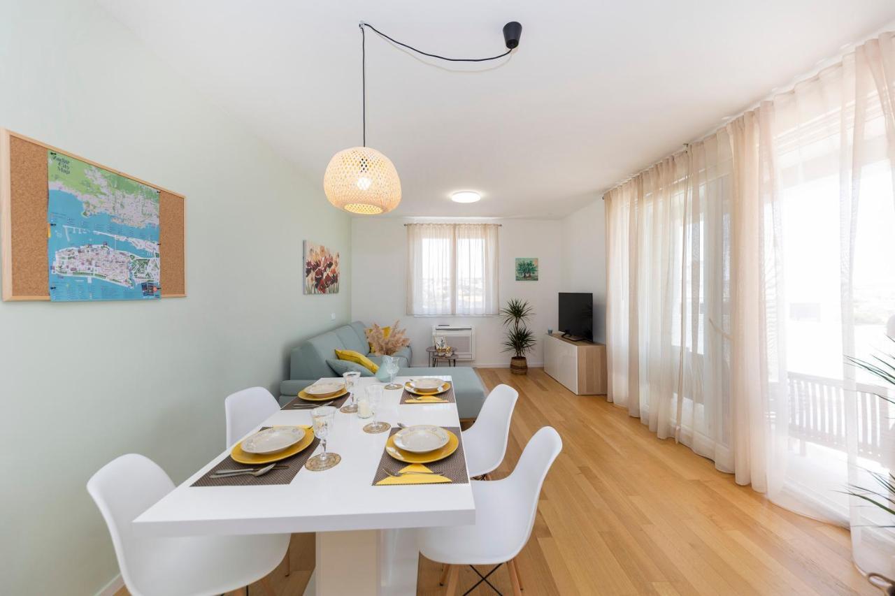 Deluxe Apartment Zara Екстериор снимка
